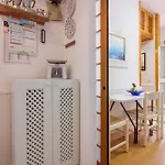 Guesthost - Lovely Nest With Veranda Appartement *