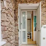 Appartement Guesthost - Lovely Nest With Veranda Golfo Aranci