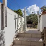 Guesthost - Lovely Nest With Veranda * Golfo Aranci